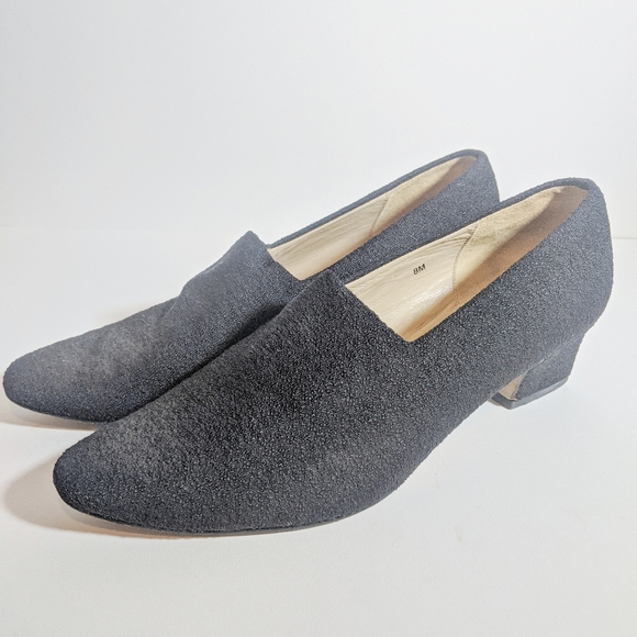 Van Eli black form-fitting short heel shoes size 7 - Picture 4 of 6